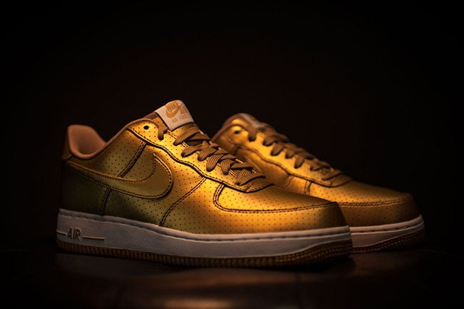 Nike Air Force 1 07 LV8 Olympic Gold