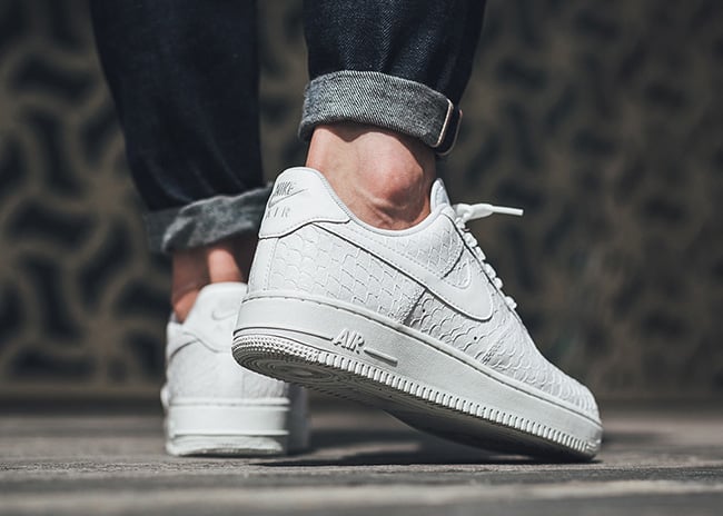 air force 1 triple white on feet