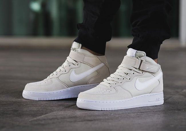 nike air force 1 mid on feet