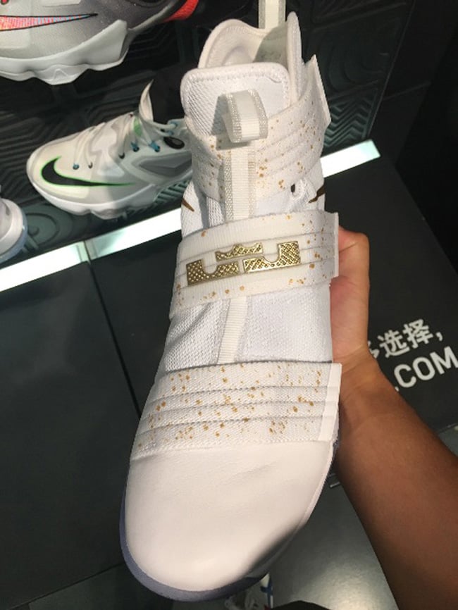 lebron james soldier 10 white