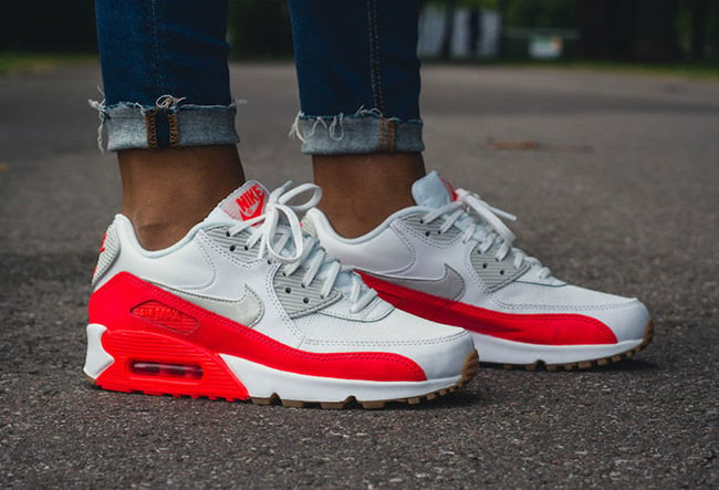 Nike WMNS Air Max 90 Bright Crimson | SneakerFiles