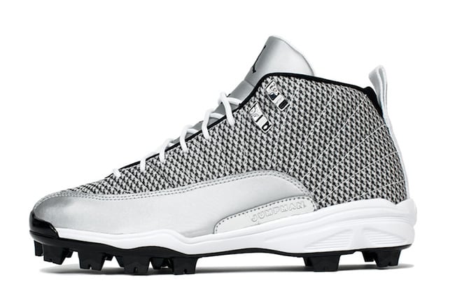 retro 12 baseball cleats