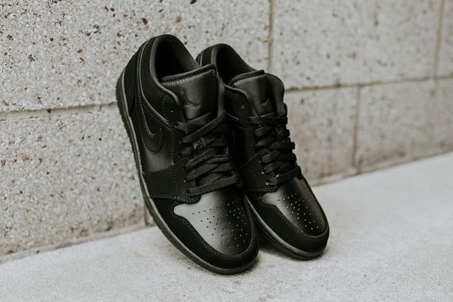 Blackout Air Jordan 1 Low