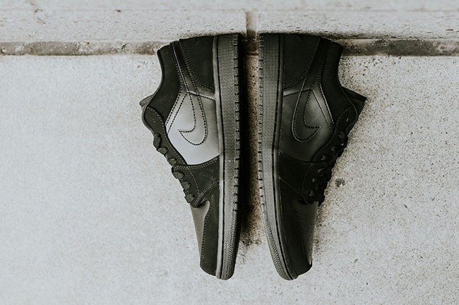 Blackout Air Jordan 1 Low