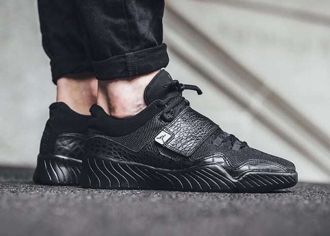 Jordan J23 ‘Triple Black’