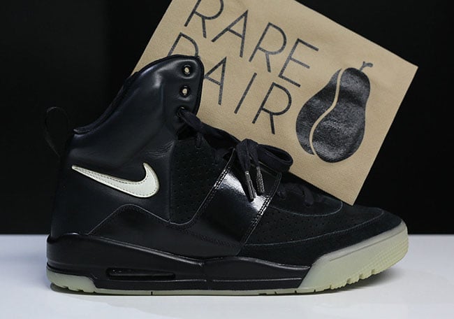 Nike Air Yeezy Black Glow Sample