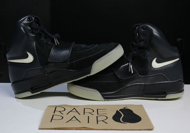 Nike Air Yeezy Black Glow Sample 