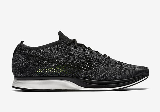 Nike Flyknit Racer Blackout