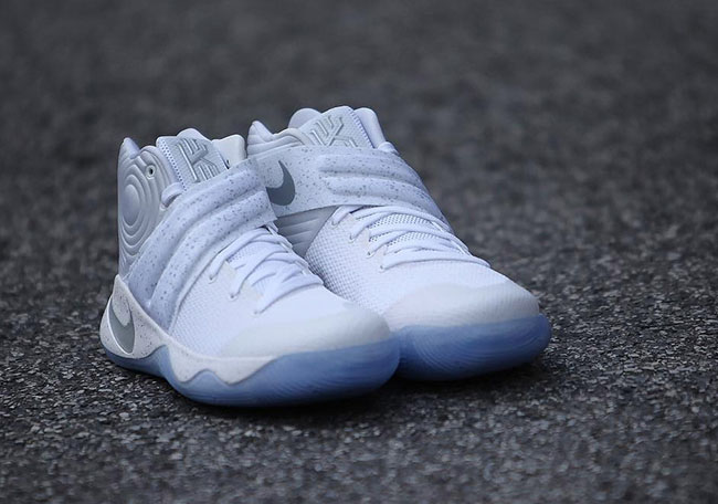 Nike Kyrie 2 Silver Speckle