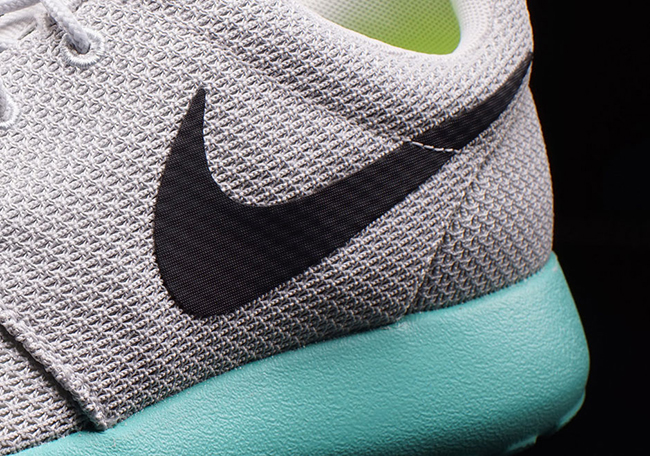Nike Roshe | SneakerFiles