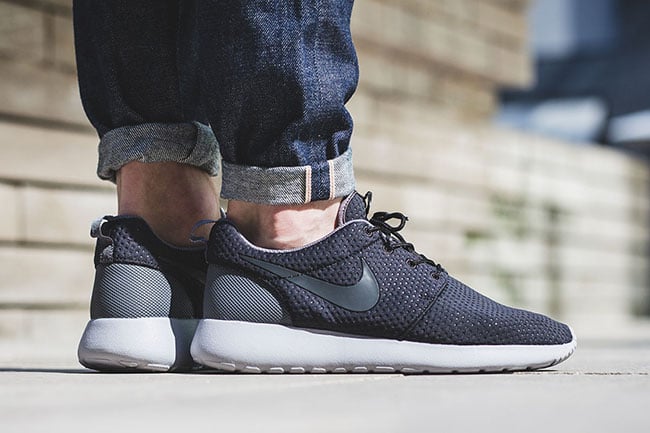 Nike Roshe One SE Anthracite | SneakerFiles