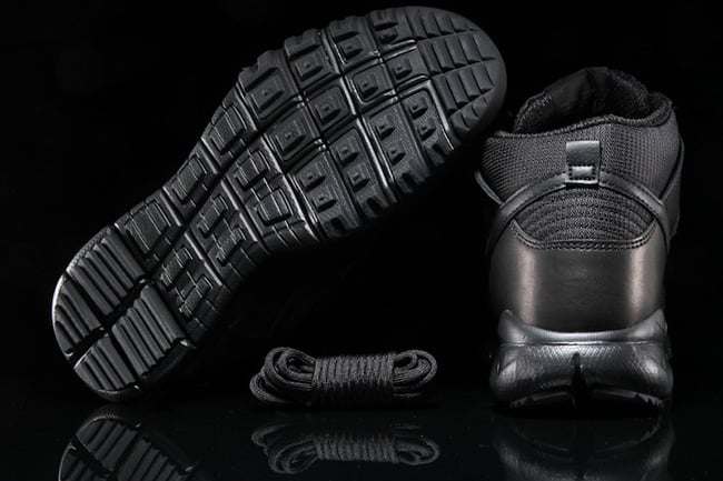Nike SB Dunk High Boot Triple Black