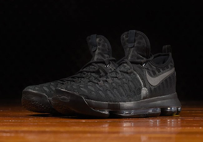 Triple Black Nike KD 9