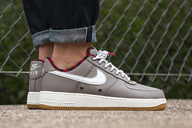 nike air force taupe