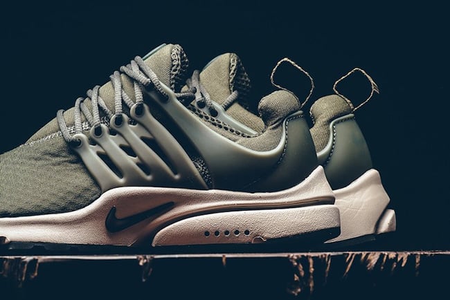 Nike Presto Essential Khaki | SneakerFiles