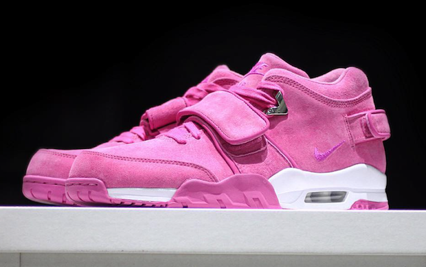 nike air trainers pink