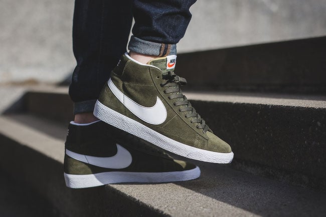 nike blazer mid premium on feet