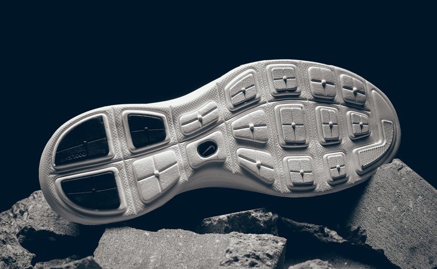 Nike Lunar Magista 2 Flyknit Dark Grey