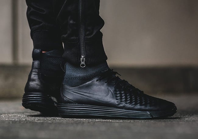 Nike Lunar Magista 2 Flyknit Triple Black