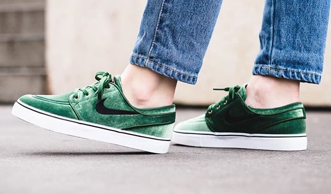 Nike SB Stefan Janoski Green Velvet Christmas On Feet