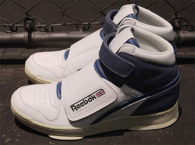 Reebok Alien Stomper White Navy Blue