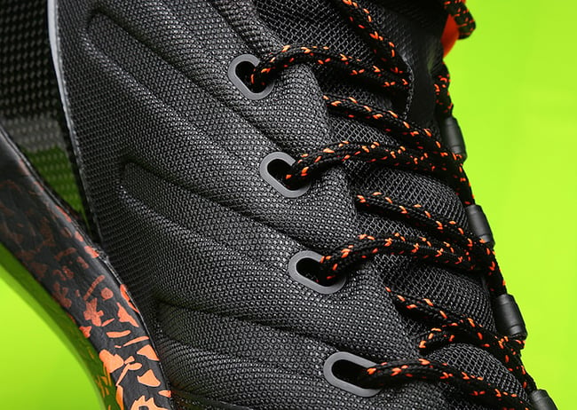 Under Armour Curry 3 Lights Out Halloween