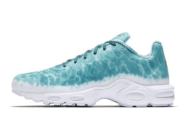 Nike Air Max Plus Water Pool