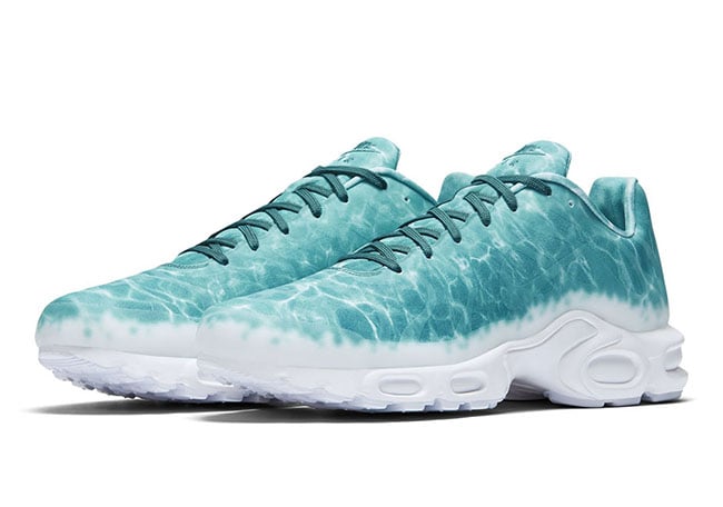 air max plus water pool