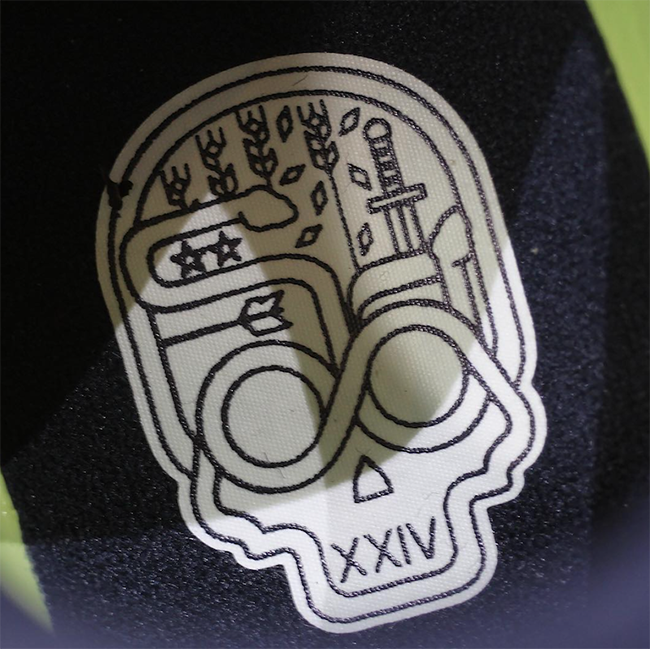 Nike Kobe 11 Elite Low Christmas