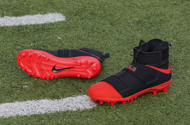 lebron soldier football cleats