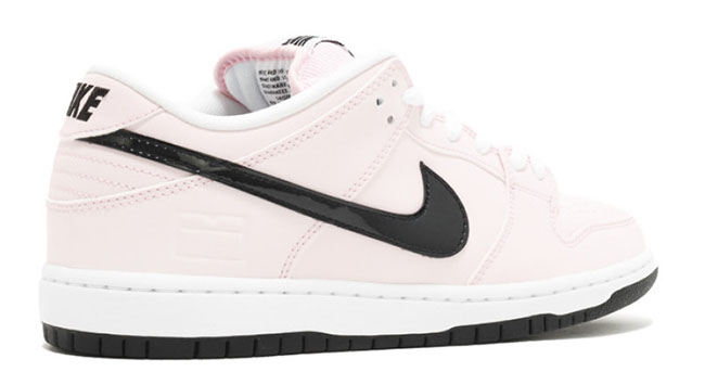 Nike SB Dunk Low Pink Box