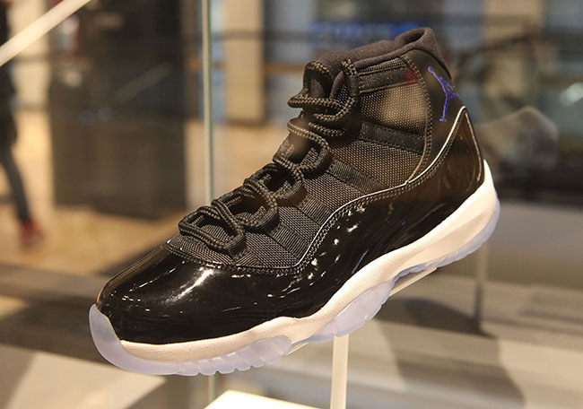 Space Jam Air Jordan 11 Nike SoHo