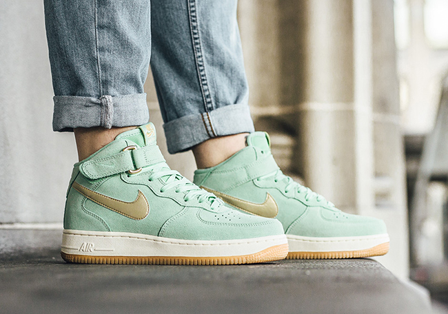 Nike Air Force 1 Mid Enamel Green