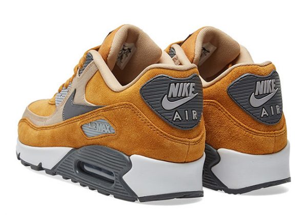 nike air max desert ochre