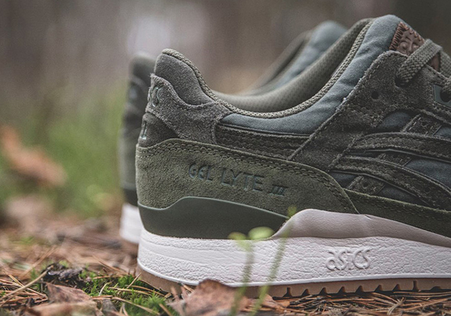 Sneakersnstuff x Asics Forest Pack