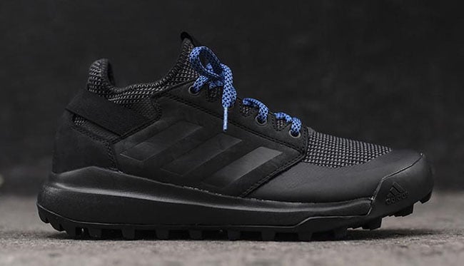 adidas Mountain Pitch Black Blue