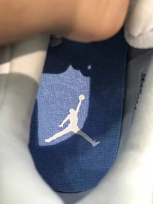 Air Jordan 11 Low Columbia University Blue