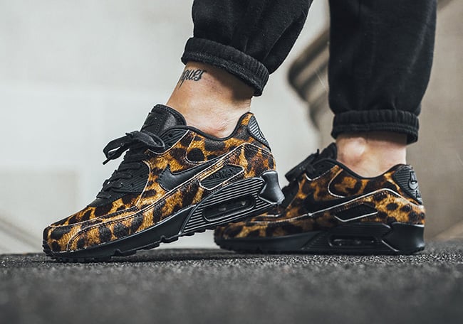 red nike air max with cheetah print