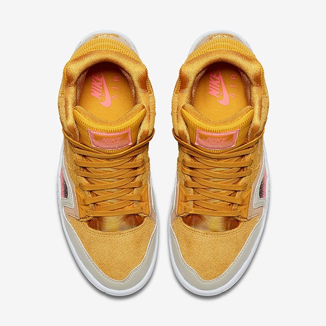 Nike Air Tech Challenge 2 SE Gold Dart