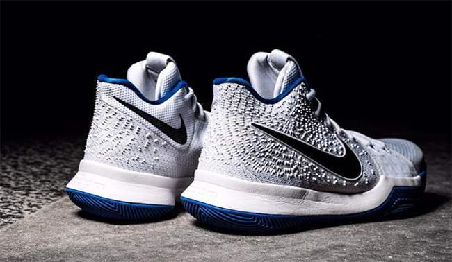 Nike Kyrie 3 Hyper Cobalt