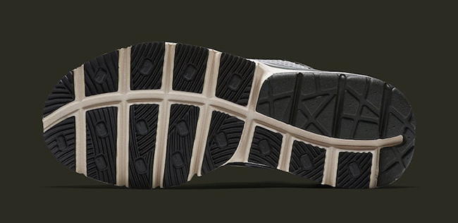 Stone Island x Nike Sock Dart Sequoia 910090-300