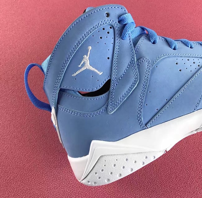 Air Jordan 7 Pantone GS University Blue