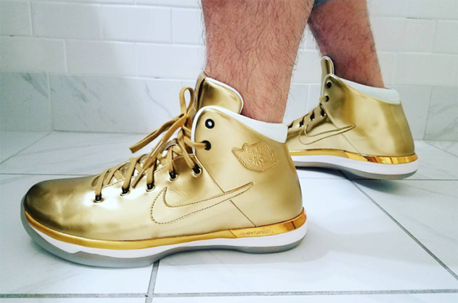 Air Jordan XXX1 Karat Gold On Feet