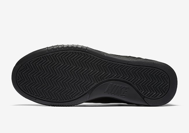 Nike Air Tech Challenge XVII Triple Black