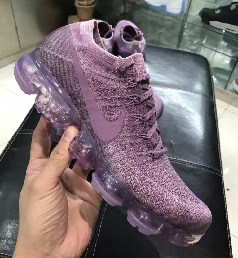 nike vapormax regency purple