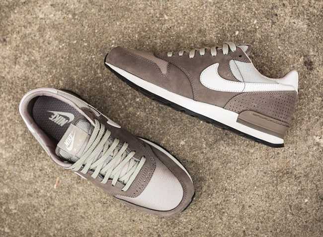 Nike Air Zoom Epic Luxe ‘Smoke Grey’