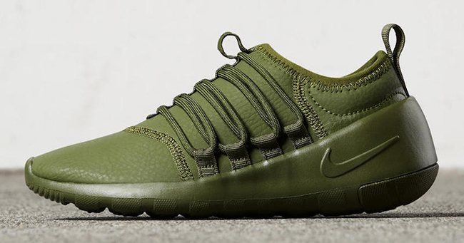 Nike Payaa Olive Green