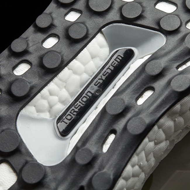 adidas Ultra Boost Pearl Grey Trace Cargo