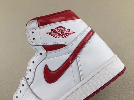 metallic red jordan 1