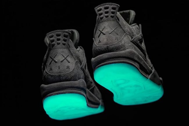 Air Jordan 4 KAWS Cool Grey Glow Release